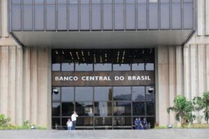 Banco Central anuncia redução de taxas de empréstimo a instituições